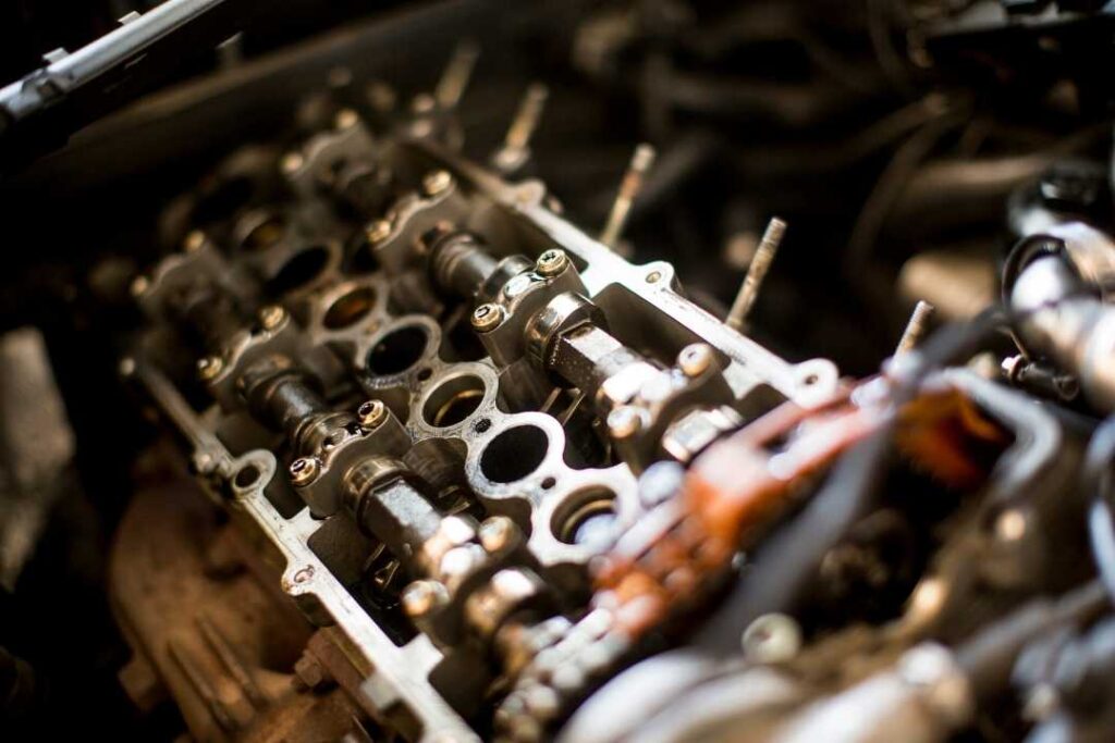 Exposed engine components during an engine rebuild service